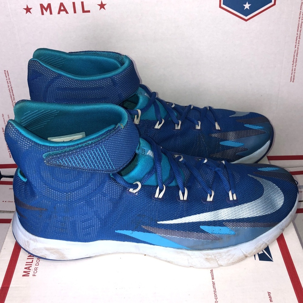 Zoom Hyperdunk Basketball Sneakers - image 2